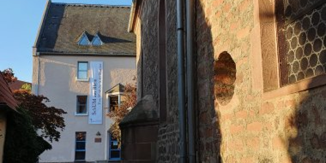 01 raschi haus worms